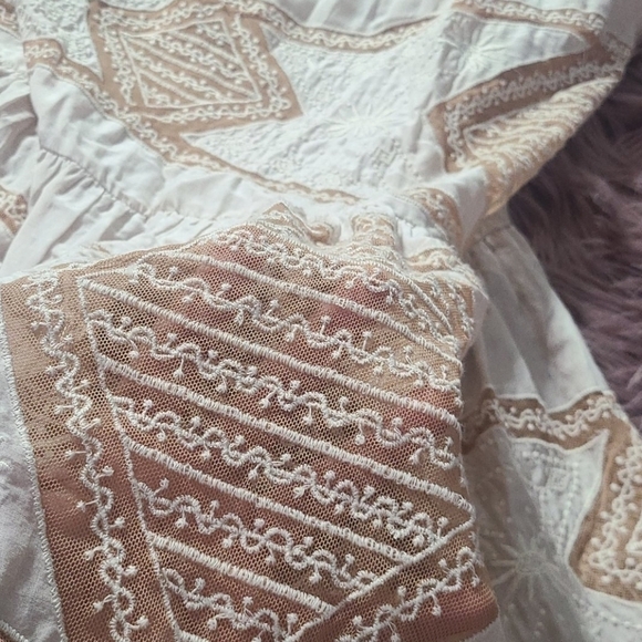 Winona Dress - Picture 3 of 8